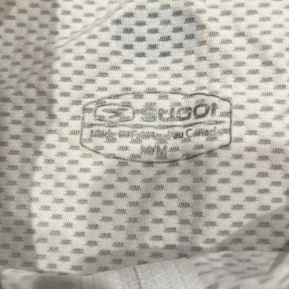 Excellent condition men’s Sugoi tri tank. Fits more like a small. - Picture 2 of 4
